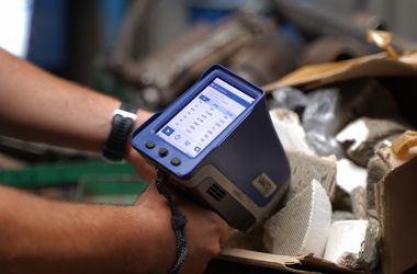 badanie XRF wkładów z katalizatorów